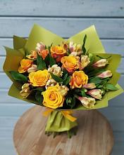 Букет цветов из:  Альстромерии и Розы в Алкино
