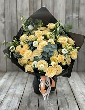 Букет цветов из:  Розы и Лизиантусы в Алкино