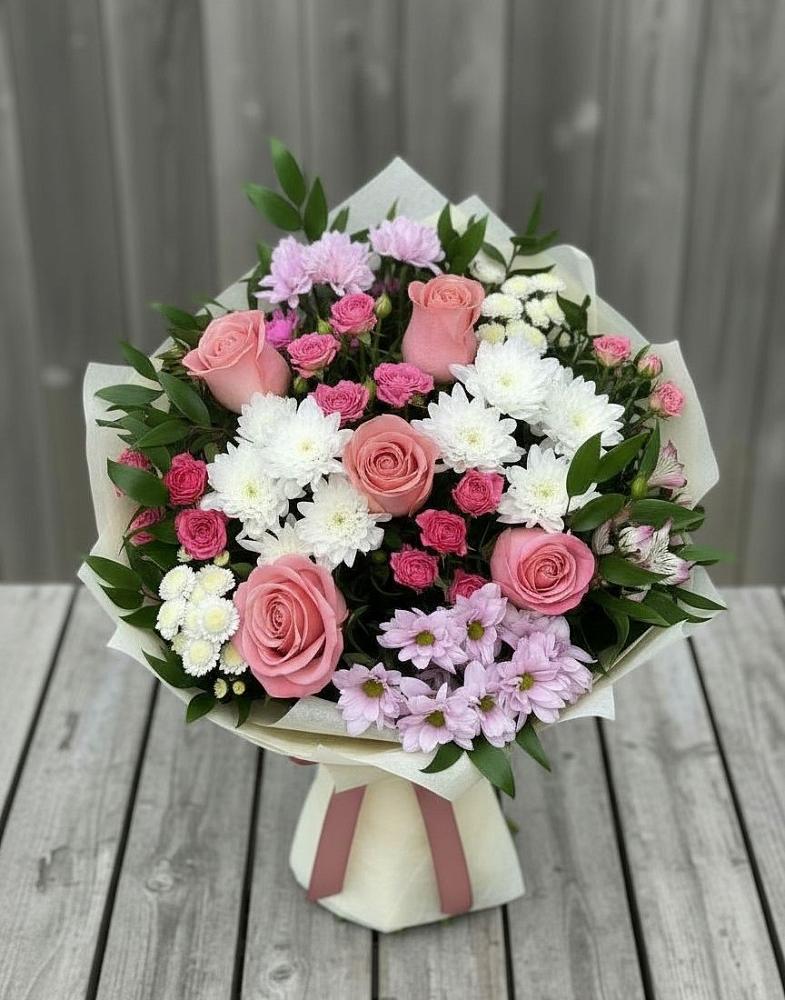 Букет цветов из: Альстромерии, Гвоздики, Розы и Хризантемы в Алкино