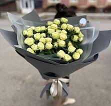 Букет Белые кустовые розы Солинеро в Алкино