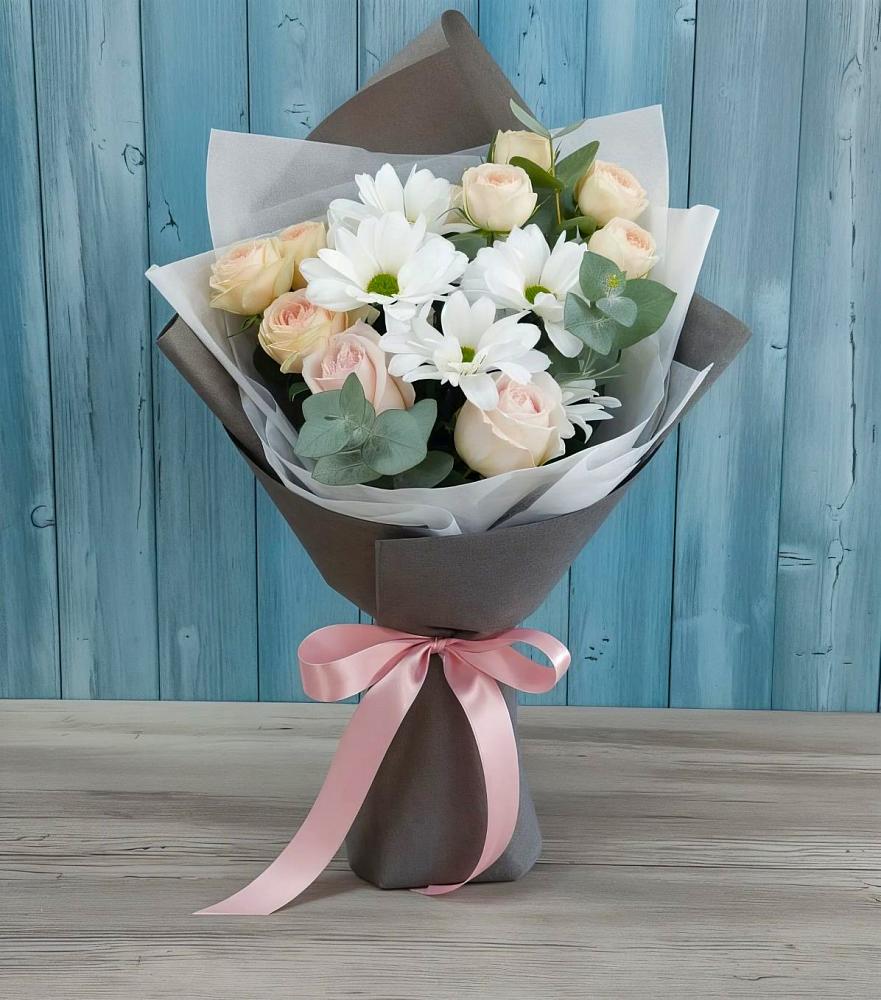 Букет цветов из: Хризантемы и Розы в Алкино