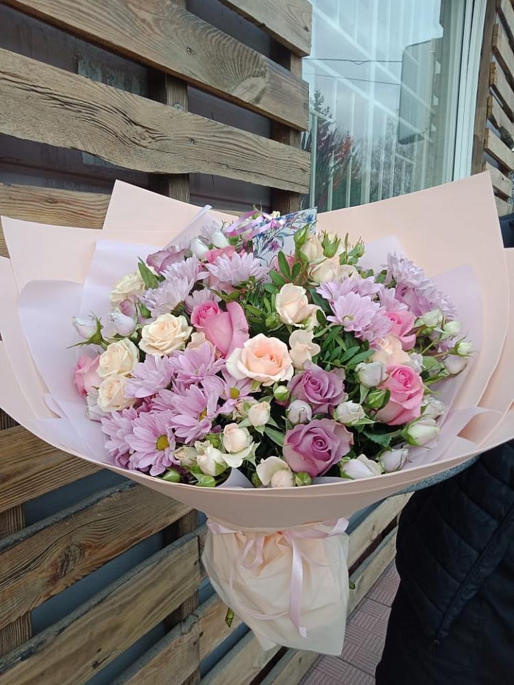 Букет цветов из: Розы и Хризантемы в Алкино