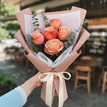 Букет цветов из:  Розы в Алкино