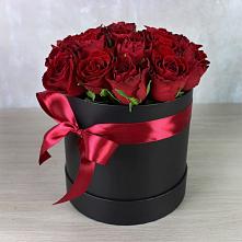 Цветочная композиция из Розы в шляпной коробке #REPLACE_PRED# Алкино