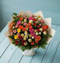 Букет Микс из разноцветных кустовых роз в Алкино