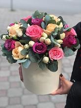 Цветочная композиция из Розы в шляпной коробке #REPLACE_PRED# Алкино